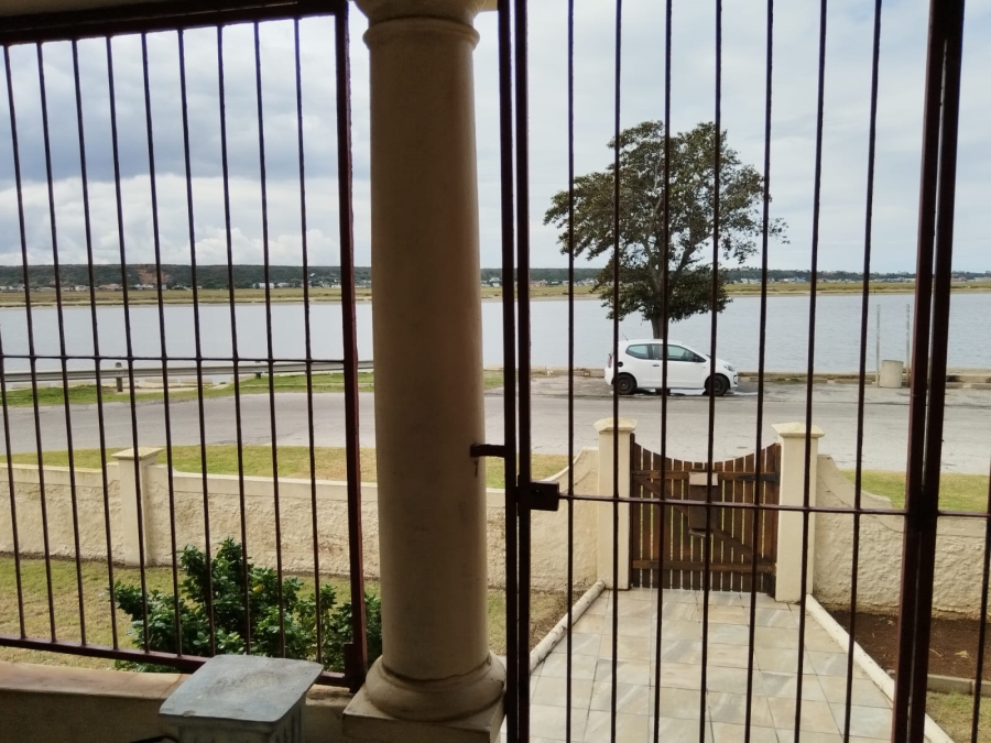 3 Bedroom Property for Sale in Swartkops Eastern Cape